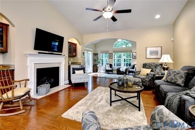 Welcome to 4211 Berry Square, tucked away on a quiet street in - photo 6