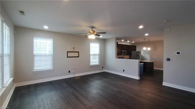 Spacious four-bedroom traditional home in the New Port at - photo 2
