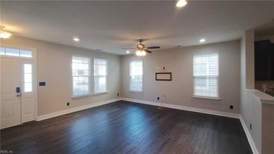 Spacious four-bedroom traditional home in the New Port at - photo 3