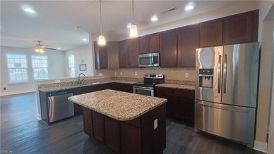 Spacious four-bedroom traditional home in the New Port at - photo 8
