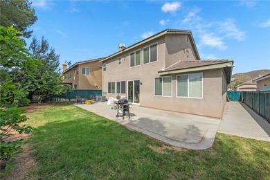 LOVE GOLF? Welcome to this exceptional Menifee Lakes home - photo 11