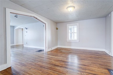 Don't miss this 3 bedroom, with office, 1.5 bath Colonial in the - photo 12