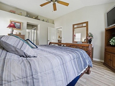 Welcome to your tranquil retreat just minutes from the vibrant - photo 17