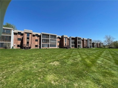 Welcome to Waterview Condominium community in charming Warren - photo 19