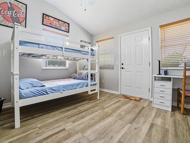 Welcome to your tranquil retreat just minutes from the vibrant - photo 25