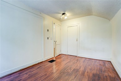 Don't miss this 3 bedroom, with office, 1.5 bath Colonial in the - photo 27