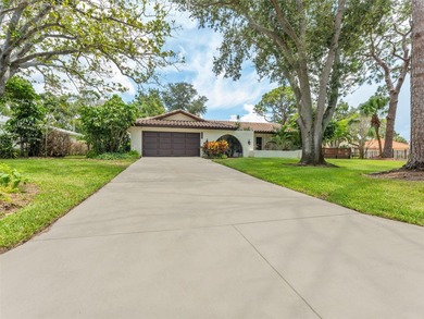 Welcome to your slice of paradise in one of St. Pete's most - photo 3
