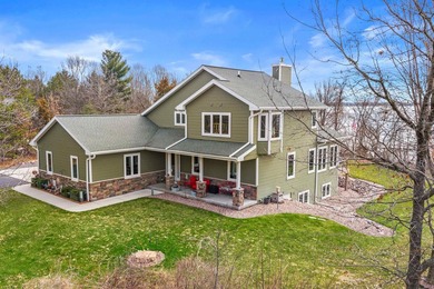 Commanding 150' of frontage on Lake Petenwell, this exceptional - photo 1