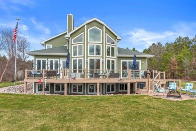 Commanding 150' of frontage on Lake Petenwell, this exceptional - photo 2