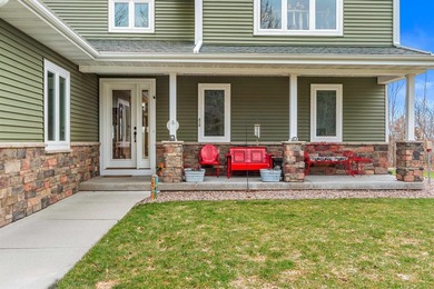 Commanding 150' of frontage on Lake Petenwell, this exceptional - photo 3