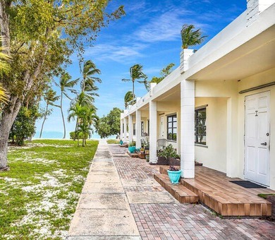 Beautiful 100' of oceanfront property on Lower Matecumbe Key - photo 6
