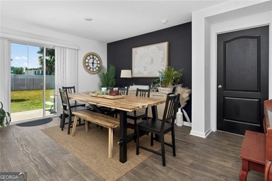 LOVELY 4 BEDROOM HOME WITH VINYL FENCED BACKYARD. SPACIOUS - photo 17