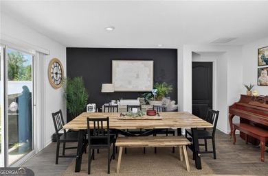LOVELY 4 BEDROOM HOME WITH VINYL FENCED BACKYARD. SPACIOUS - photo 18