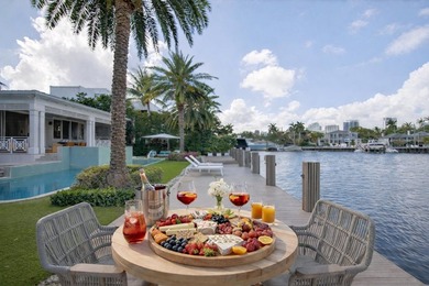 An exceptional waterfront estate in the coveted Rio Vista - photo 5