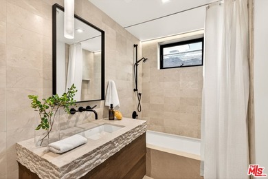 442 Sherman Canal is your own private world, floating between - photo 32