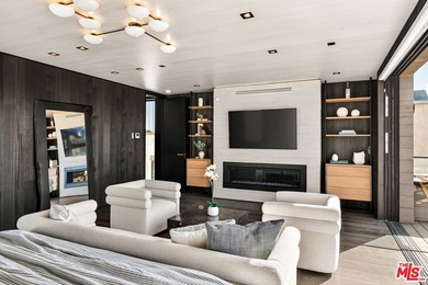 442 Sherman Canal is your own private world, floating between - photo 35