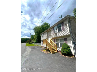 Lake Home For Sale in East Stroudsburg, Pennsylvania