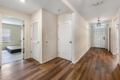 Short Sale. SHORT SALE! Priced to sell! Property being sold AS - photo 4