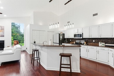 Welcome to the highly sought-after gated community of Breakaway - photo 3