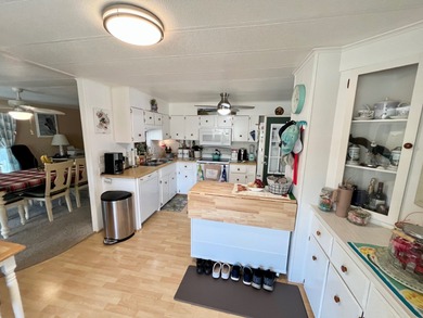 Come and enjoy your own slice of paradise! This well-maintained - photo 3