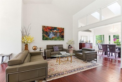 Welcome to the highly sought-after gated community of Breakaway - photo 5