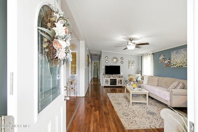 Forget everything you know about manufactured homes--this - photo 7