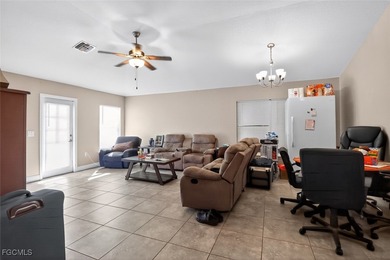 Welcome to your dream home in beautiful Cape Coral! This - photo 10