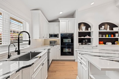 This corner estate-size lot is walled, gated, and privacy - photo 15