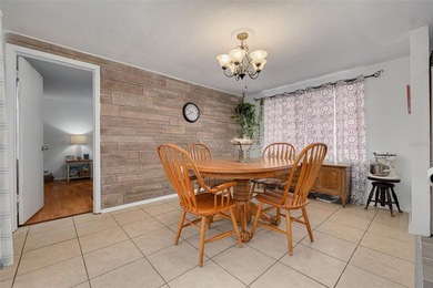 Welcome to the established and friendly Holiday Lake Estates - photo 17