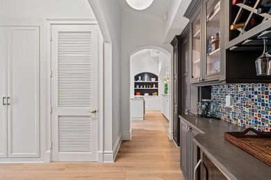 This corner estate-size lot is walled, gated, and privacy - photo 19