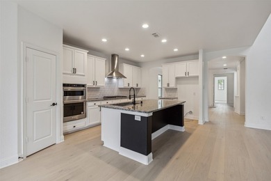 Incredible value-per-square-foot and Sellers offering $5,000 to - photo 10