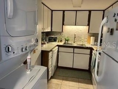 Beautiful first floor 2 bedroom 2 bath condo located directly - photo 3