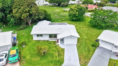 Fully renovated with ultra-luxury designer upgrades, this - photo 3