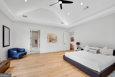 Stunning and elegant estate home on the golf course in sought - photo 48