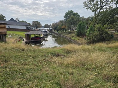 Cedar Creek Lake Lot For Sale in Gun Barrel City Texas