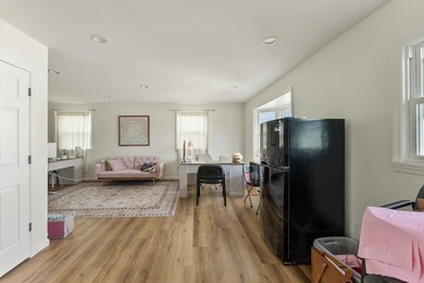 High-visibility, fully leased commercial investment opportunity - photo 18