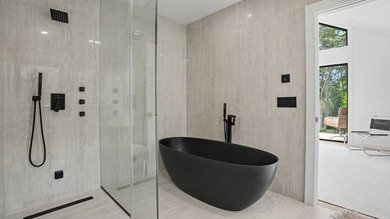 Breathtaking Moderne meets transitional style in this unique - photo 19