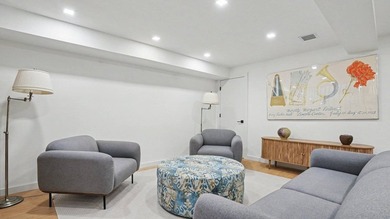 Breathtaking Moderne meets transitional style in this unique - photo 25