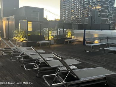 Welcome to 36 Hamilton! Imagine waking up to a view of the NYC - photo 27