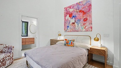Breathtaking Moderne meets transitional style in this unique - photo 29
