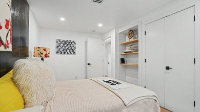 Breathtaking Moderne meets transitional style in this unique - photo 39
