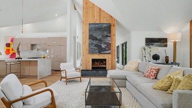 Breathtaking Moderne meets transitional style in this unique - photo 45