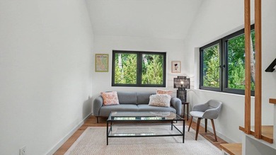 Breathtaking Moderne meets transitional style in this unique - photo 47