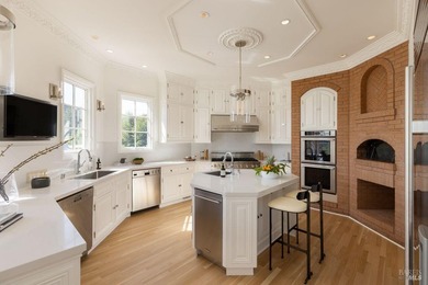 Italianate grandeur and modern design are one at this - photo 10