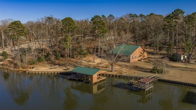 Welcome to your dream home nestled on the pristine shores of - photo 1