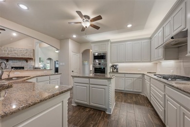 Imagine evenings on the screened patio while the kids play in - photo 10