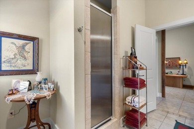 Experience the perfect blend of comfort, luxury, and East Texas - photo 26