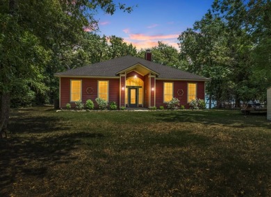 Lake Home For Sale in Groesbeck, Texas