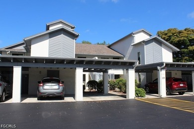 Convenient, 1st-Floor condo in desirable community with lush - photo 3