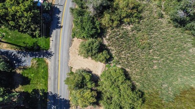 Across the street from Sun Cove Resort and Clear Lake! - photo 4